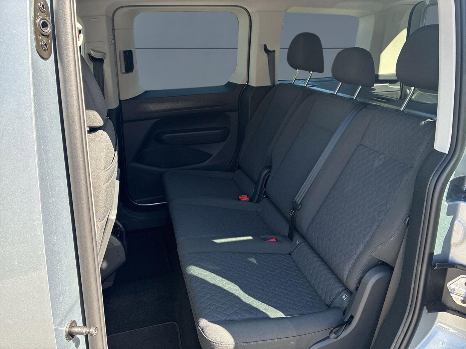 Volkswagen Caddy – Bild 10