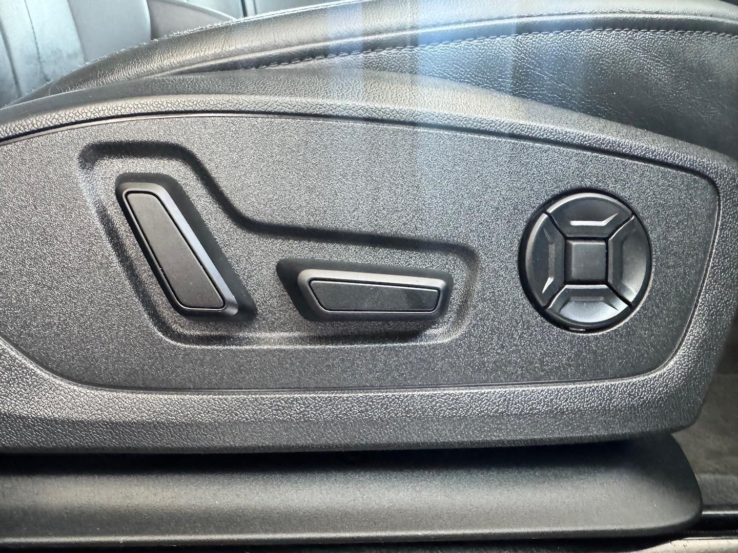 Image about Audi Q3 35 TFSI S tronic