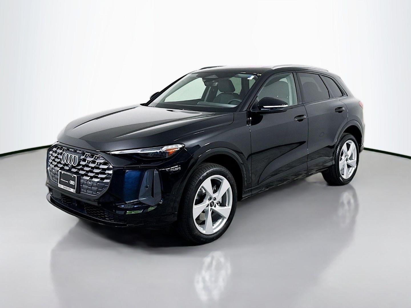 2025 Audi Q5 Premium Plus quattro's photo