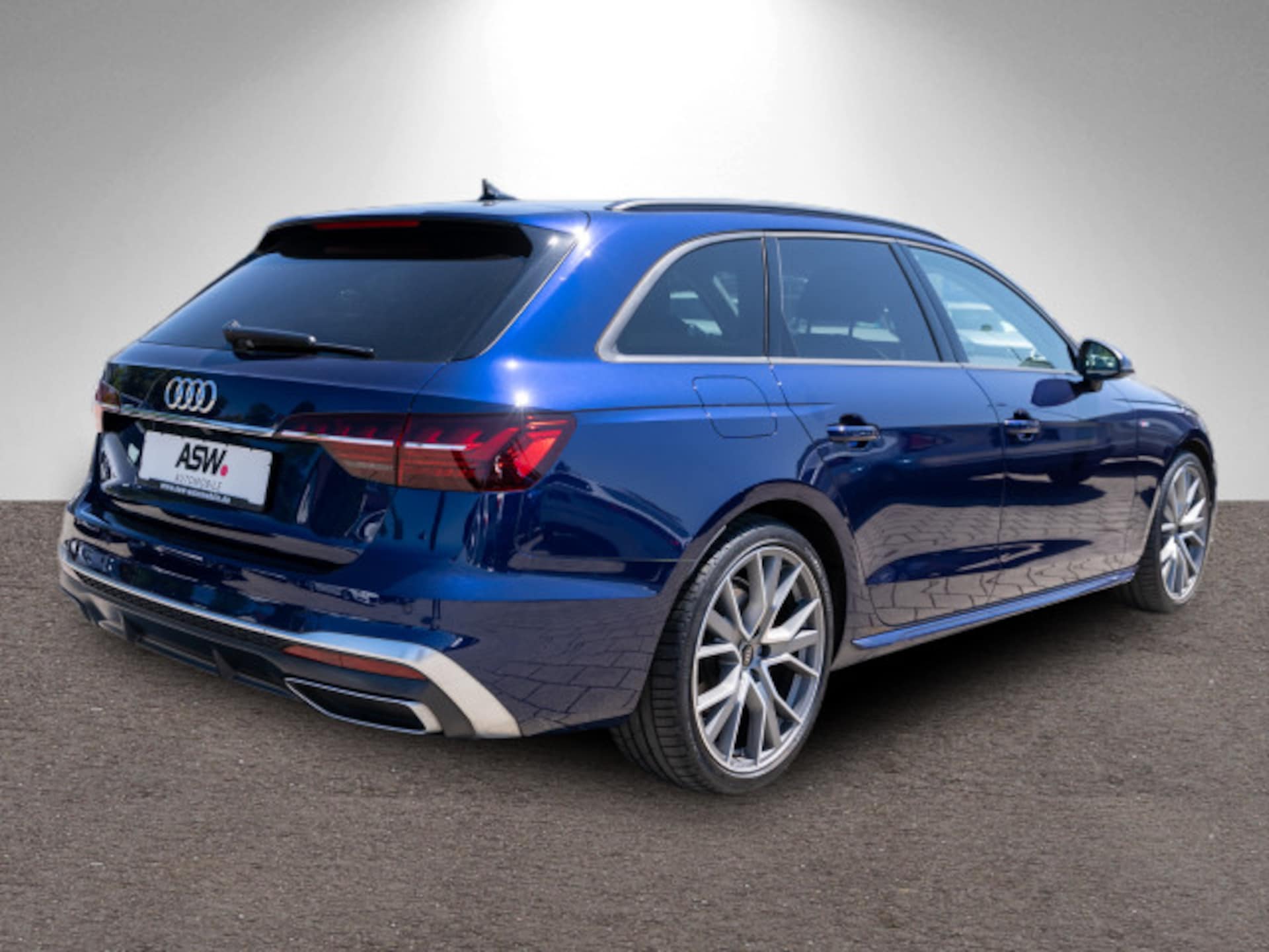 Audi A4 Avant S line