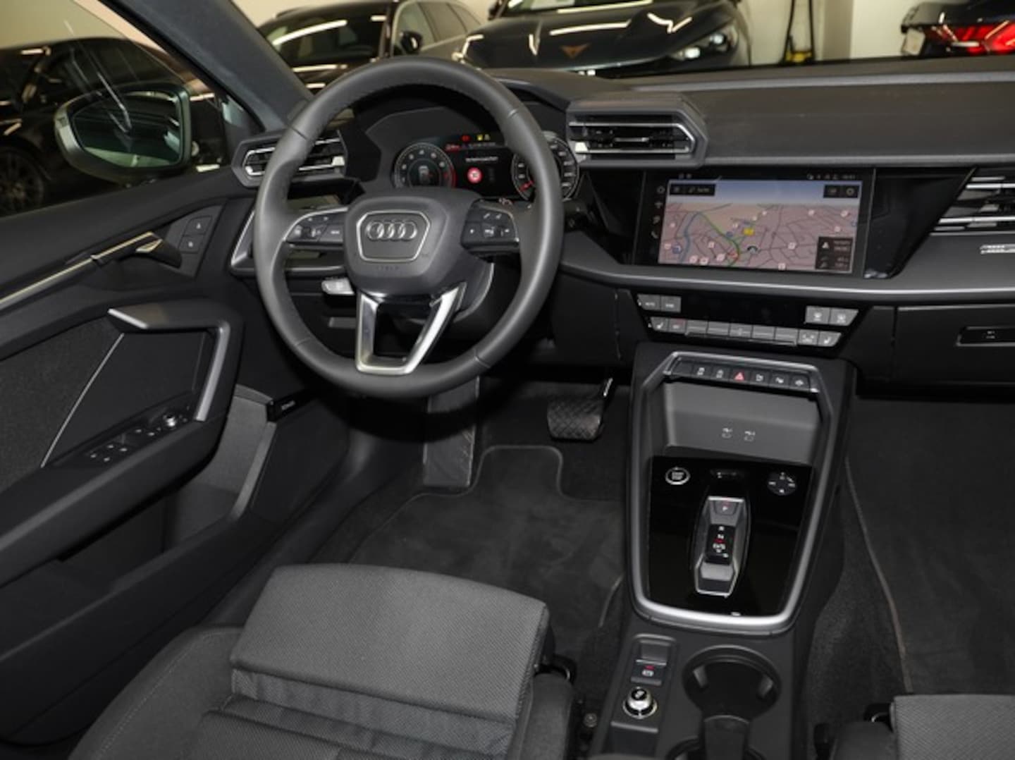 Bild über Audi A3 Sportback S line 35 TFSI S tronic - für weitere Informationen kontaktieren Sie den Audi Partner