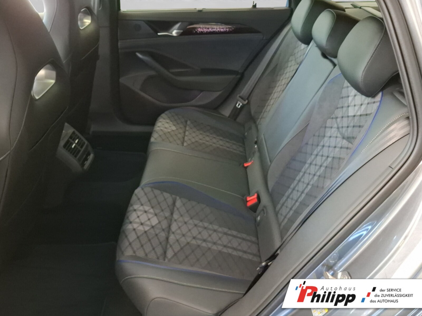 Volkswagen Passat – Bild 10