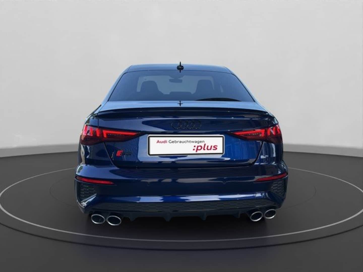 Bild über Audi S3 Limousine TFSI quattro S tronic - für weitere Informationen kontaktieren Sie den Audi Partner