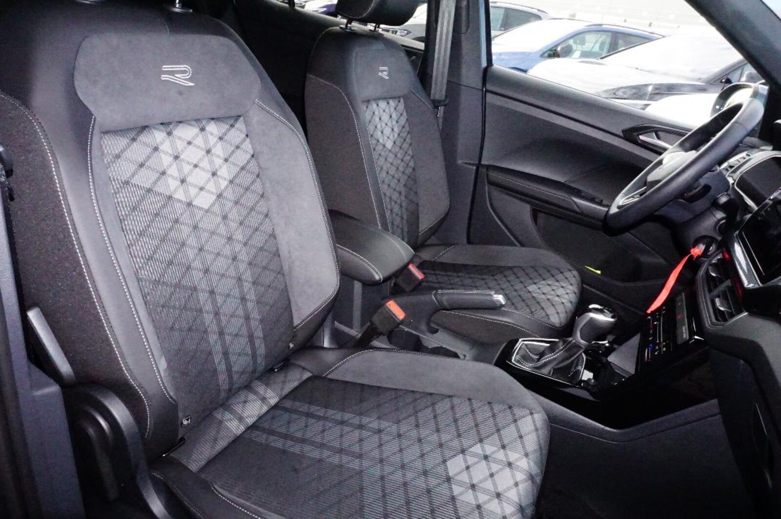Volkswagen T-Cross – Bild 14