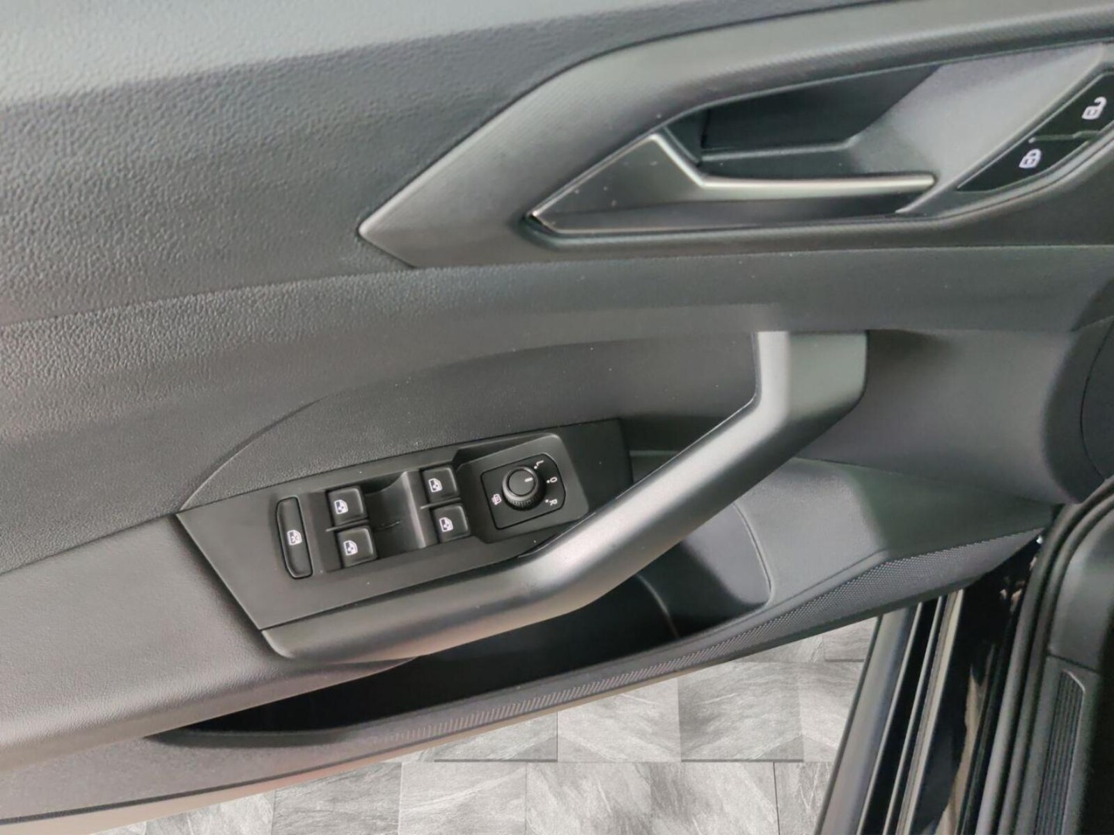 Volkswagen T-Cross – Bild 10
