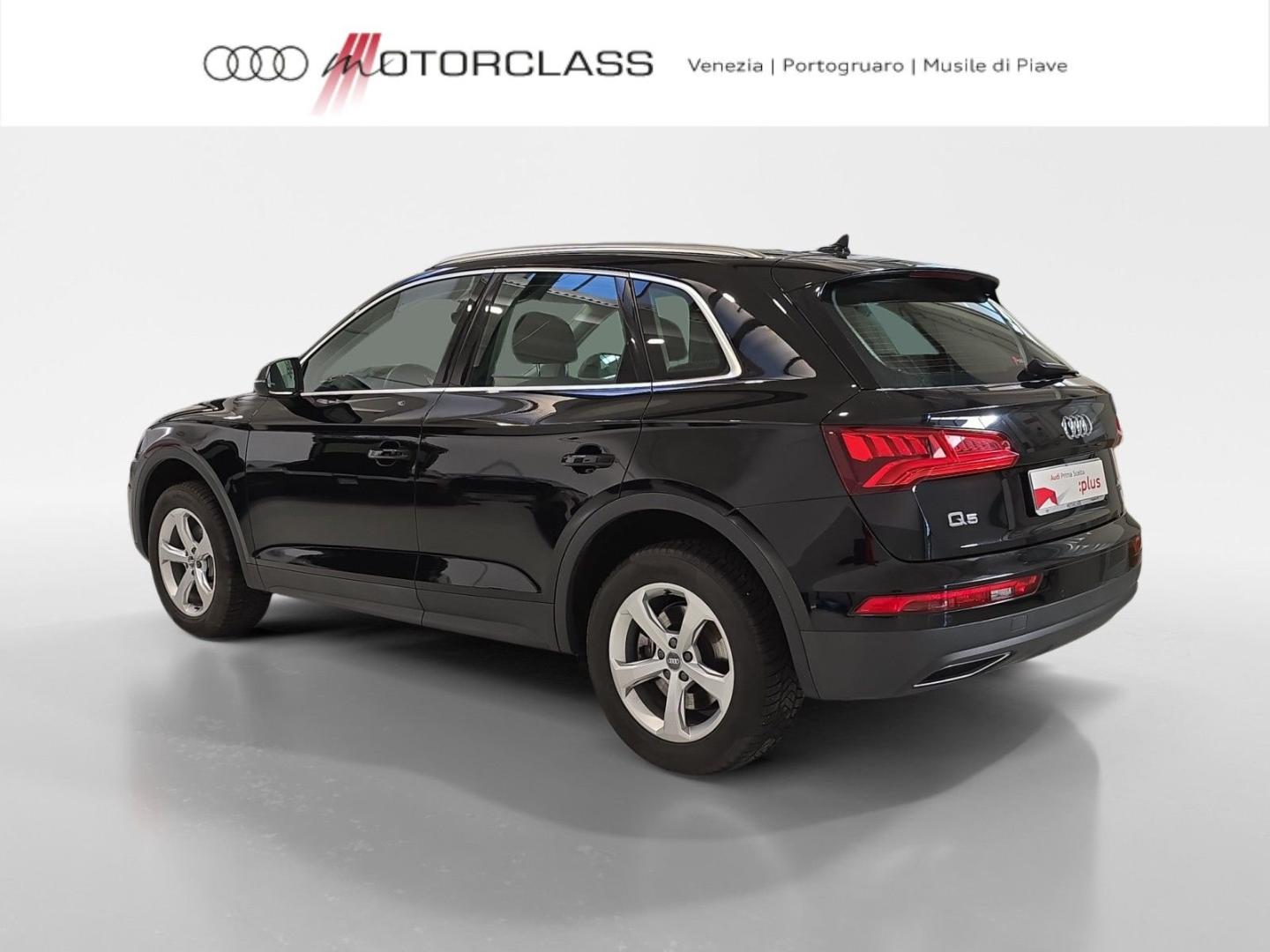 Image about Audi Q5 Business 40 TDI quattro 140 kW (190 PS) S tronic