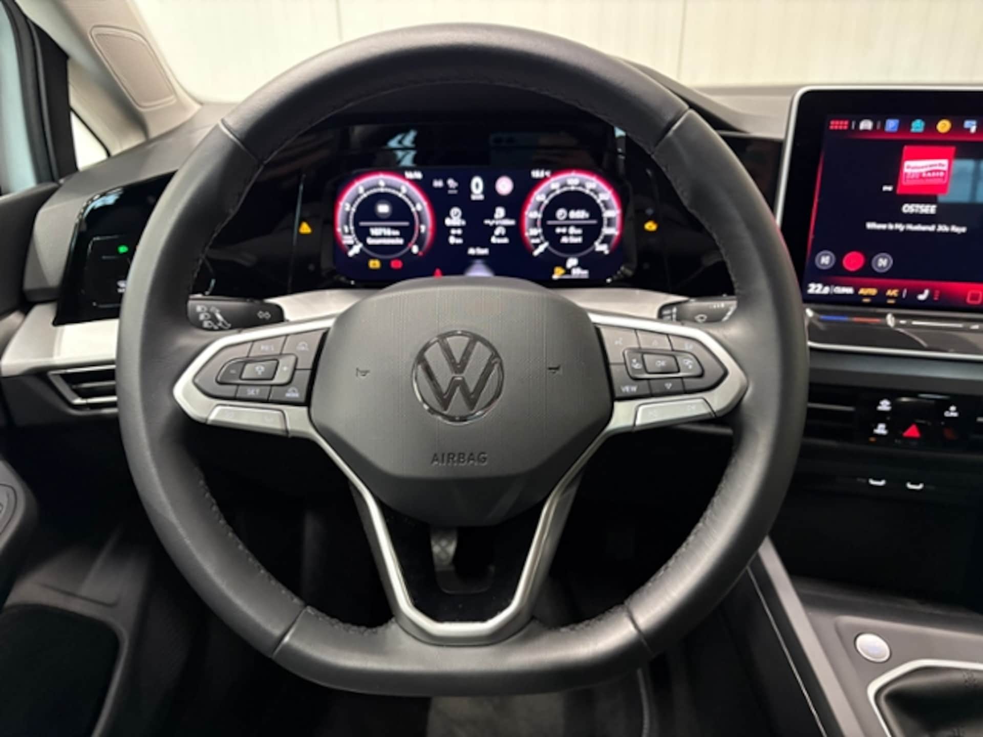 Volkswagen Golf Life