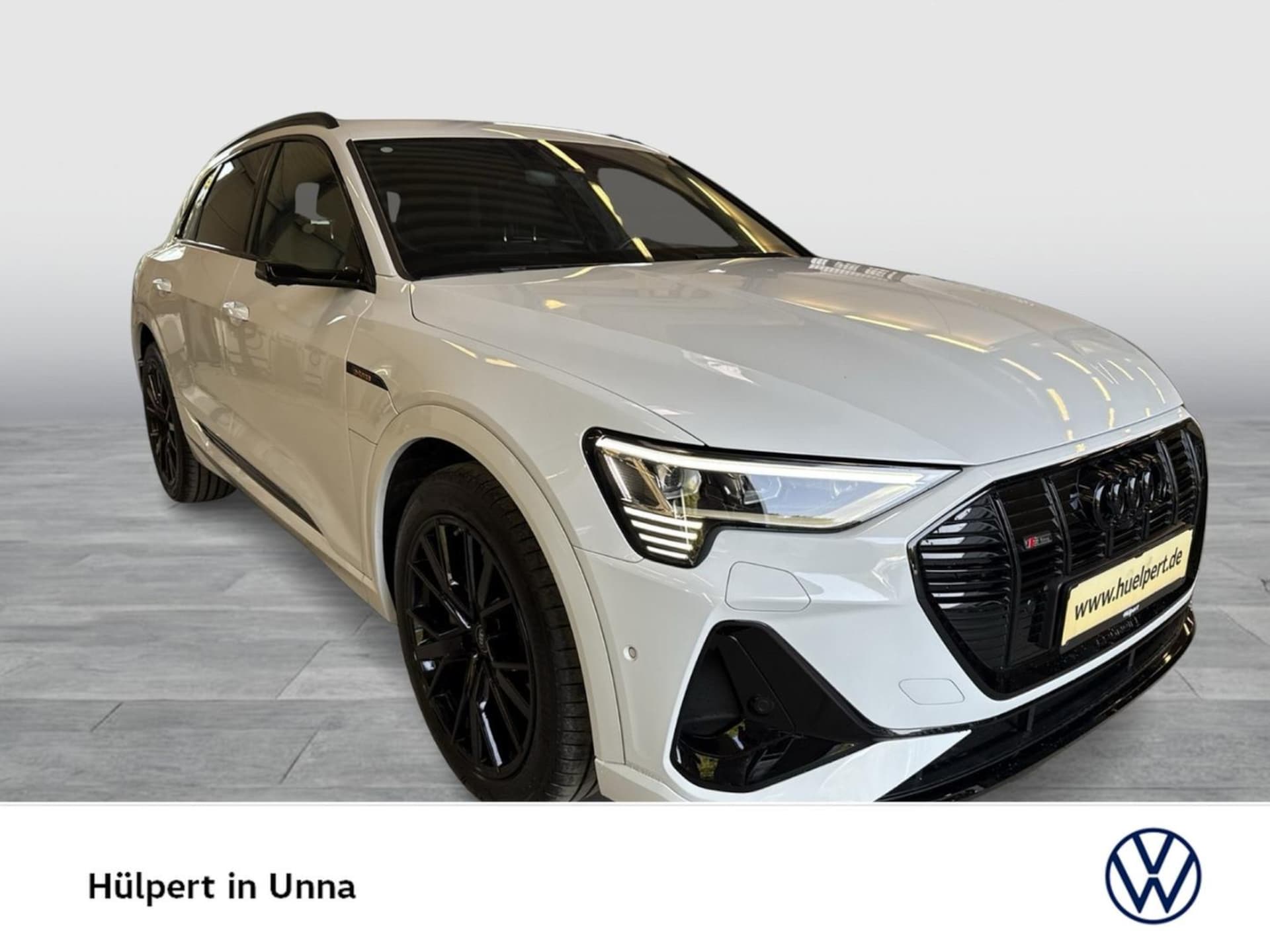 Audi e-tron S line