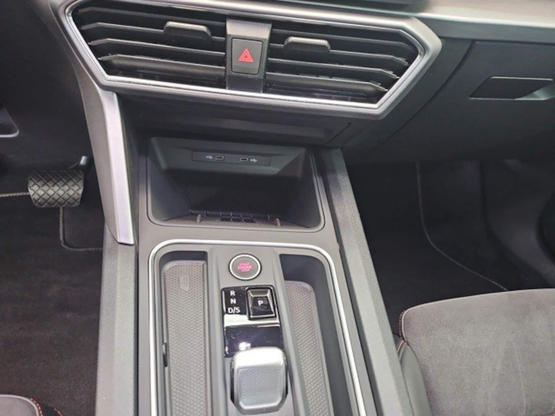 SEAT Leon Sportstourer FR