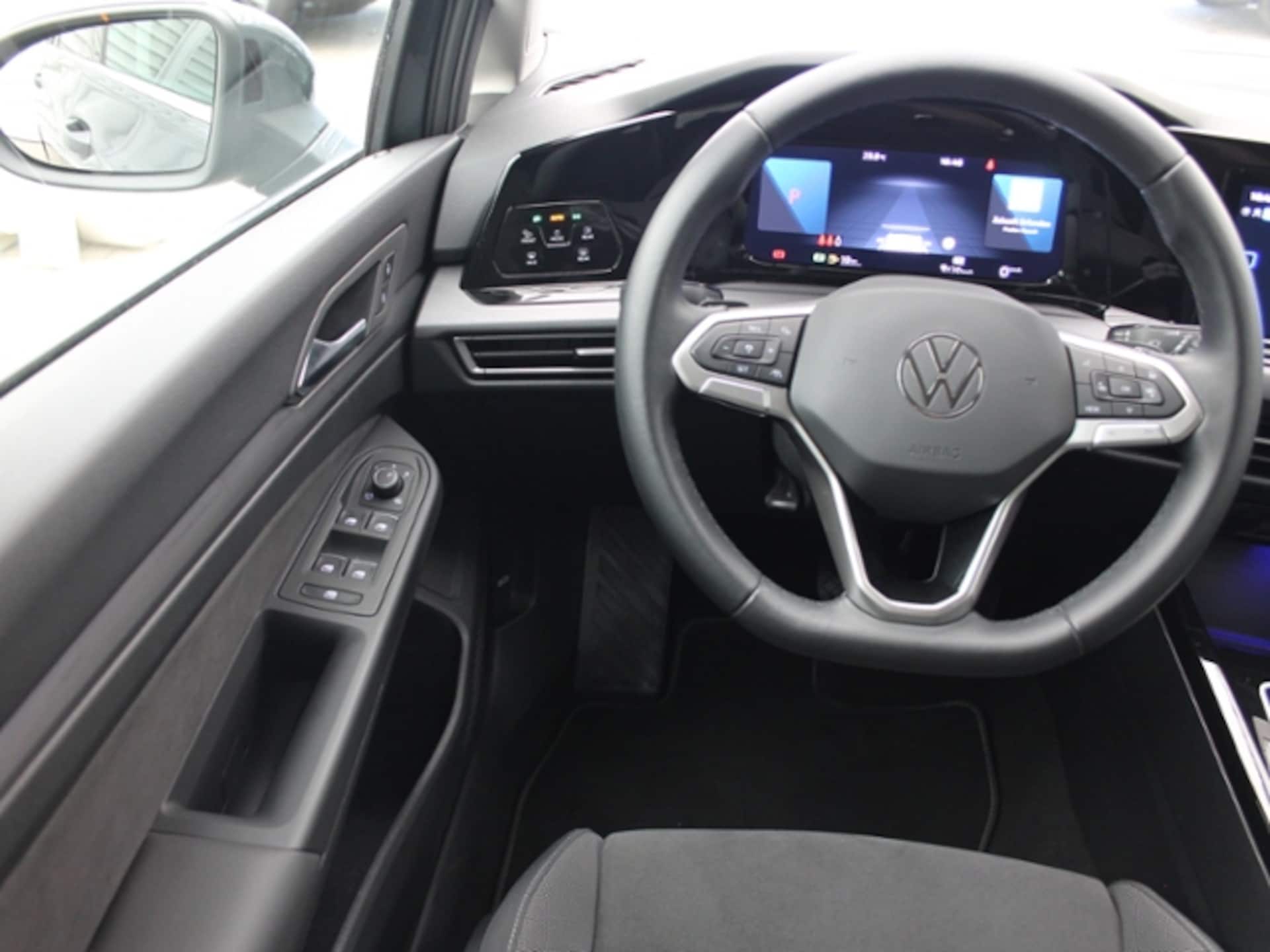 Volkswagen Golf Variant Style