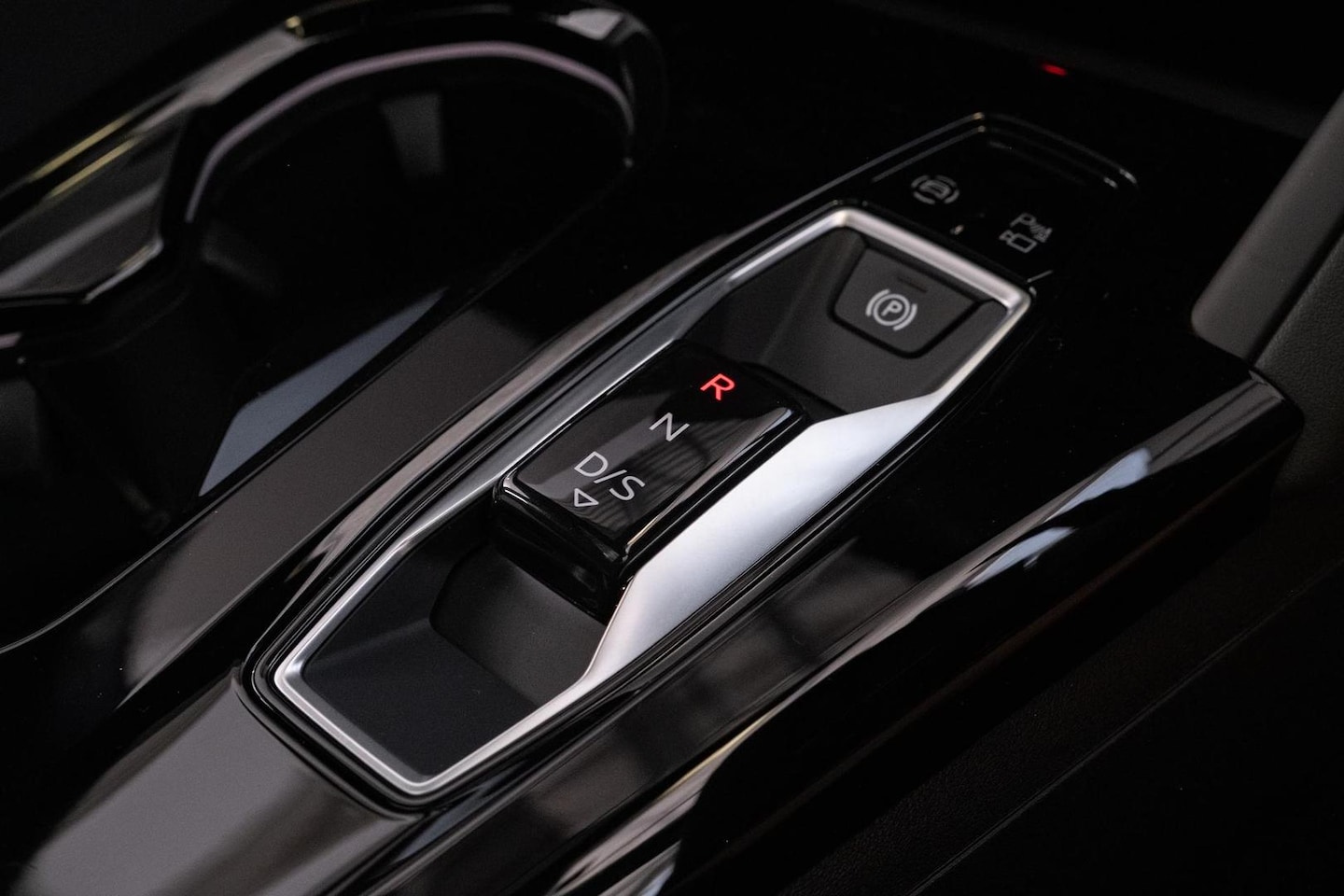 Image about Audi Q5 SUV TDI quattro 150 kW sport