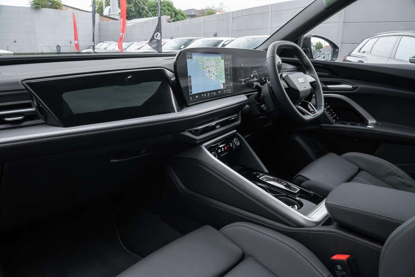 Image about Audi Q5 SUV TFSI quattro 200 kW sport