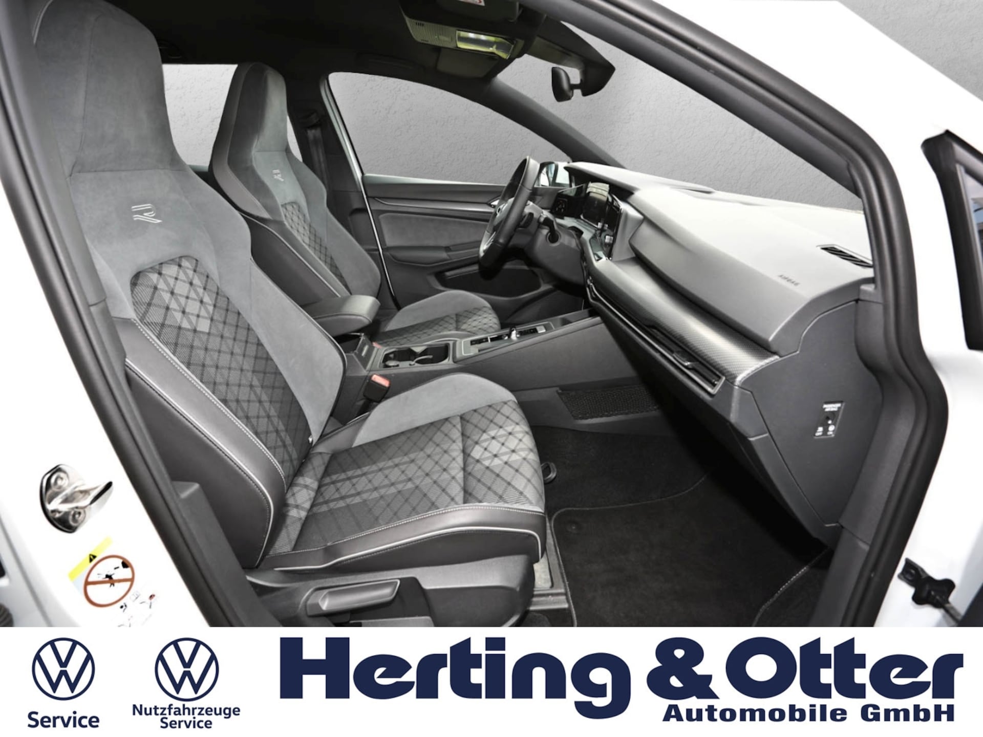 Volkswagen Golf R-Line