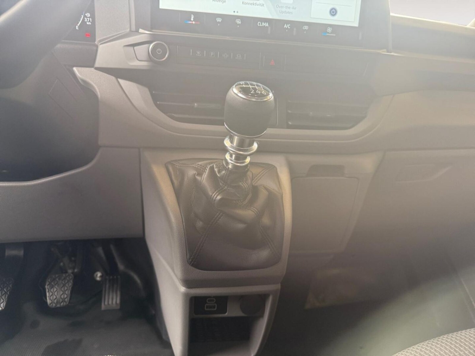 Volkswagen Transporter Kasten kurzer Radstand – Bild 12