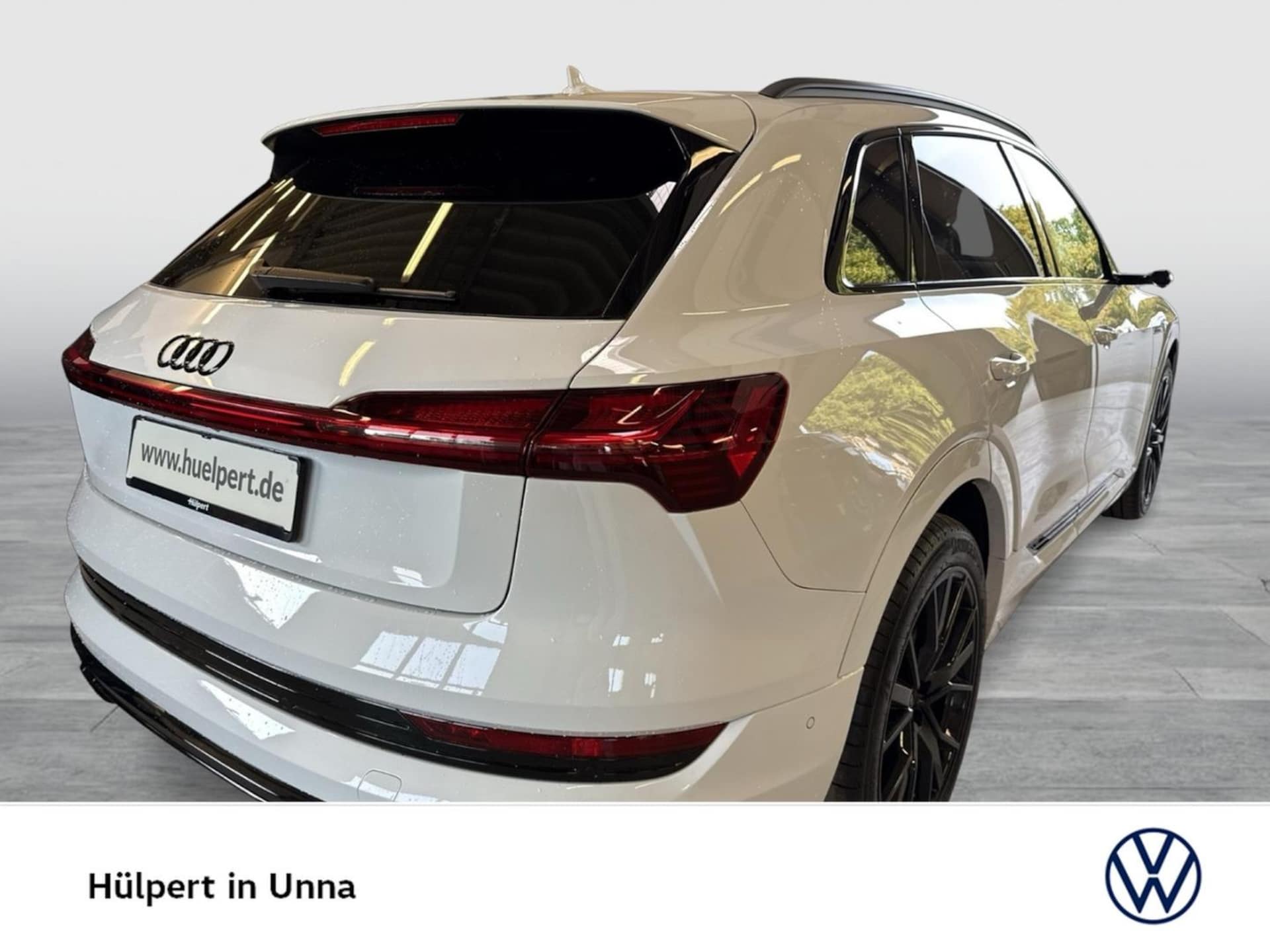 Audi e-tron S line