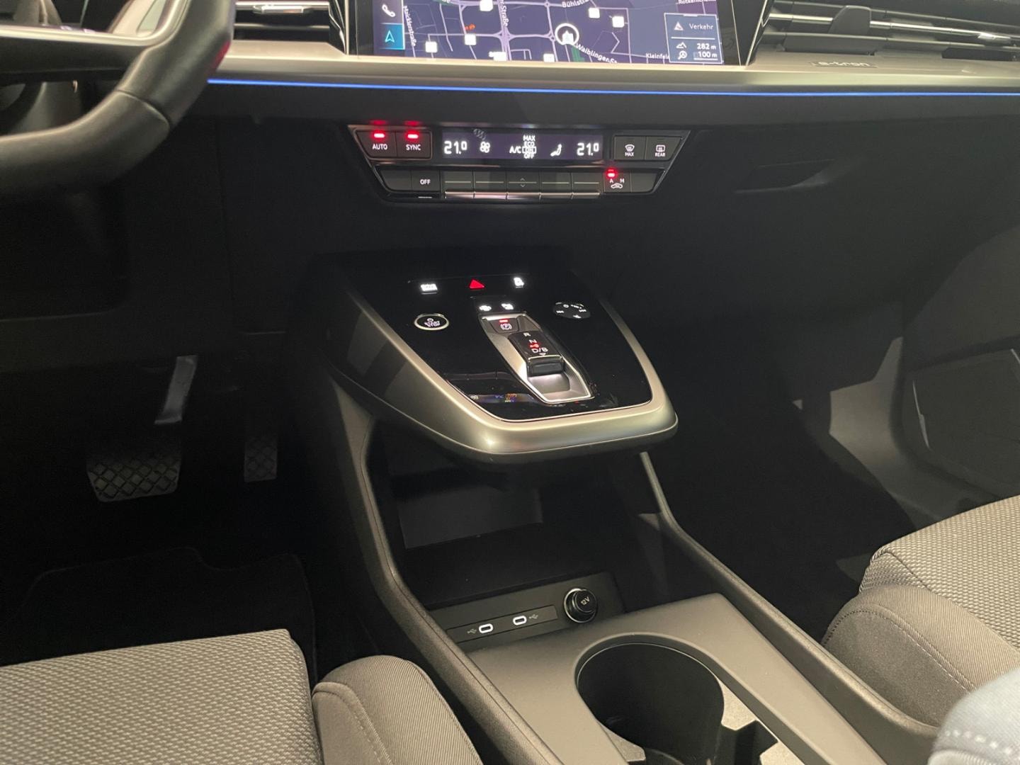 Bild über Audi Q4 Sportback e-tron 35 e-tron - für weitere Informationen kontaktieren Sie den Audi Partner