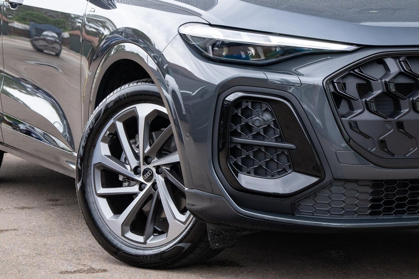 Image about Audi Q5 SUV TFSI quattro 200 kW sport