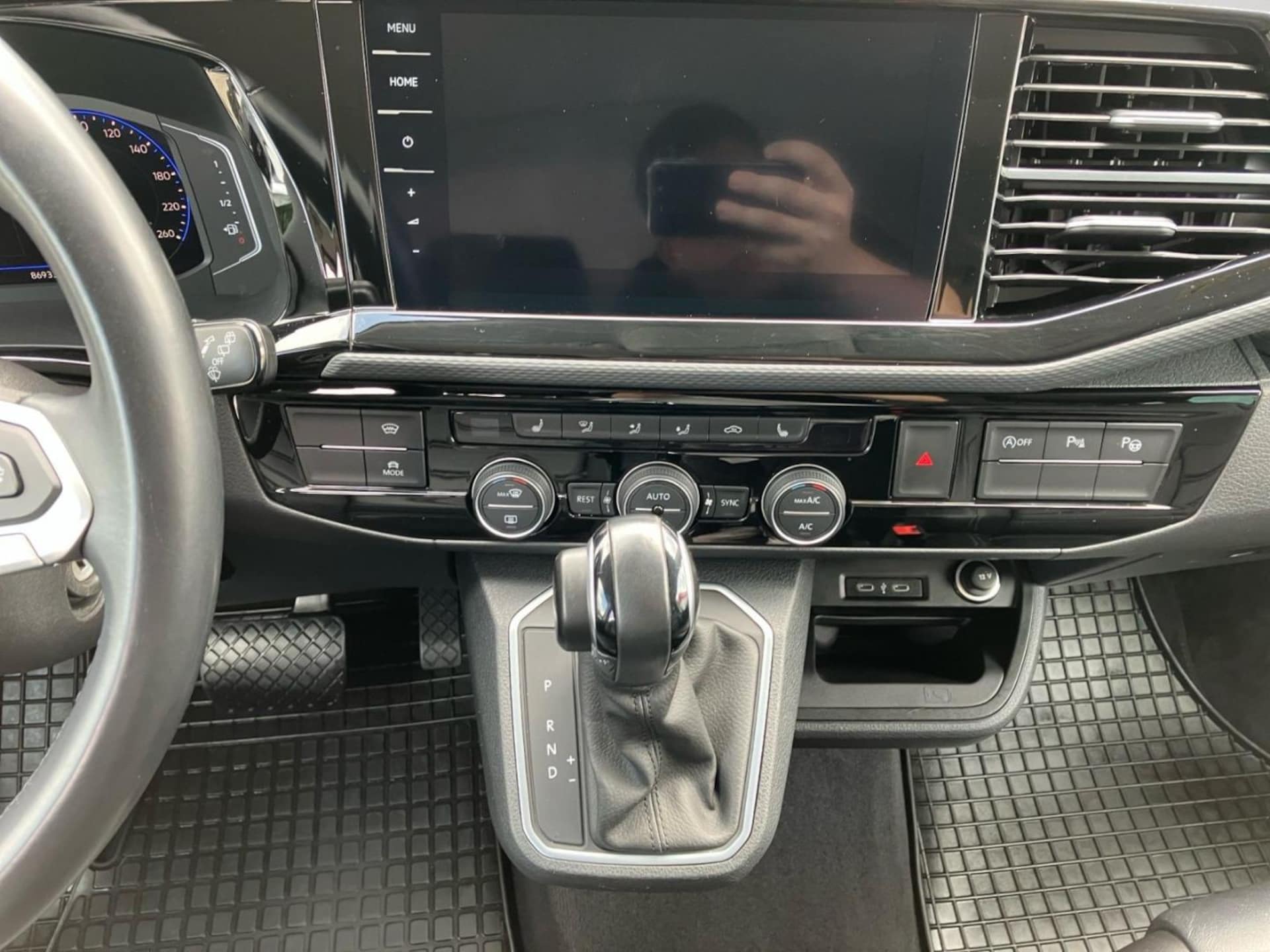 Volkswagen T6.1 Multivan Highline