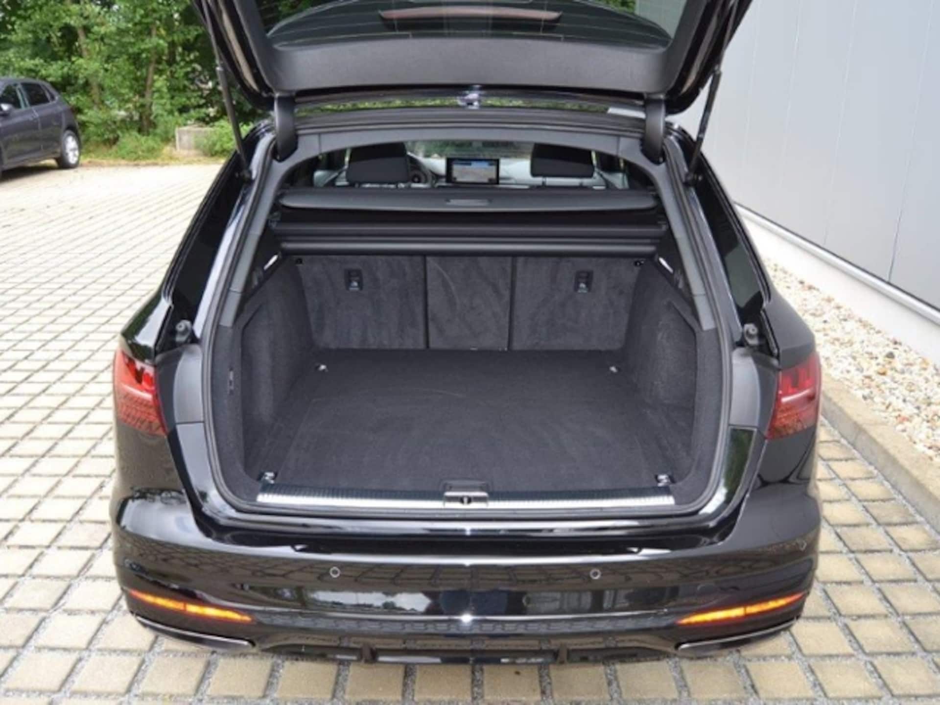 Audi A4 Avant S line