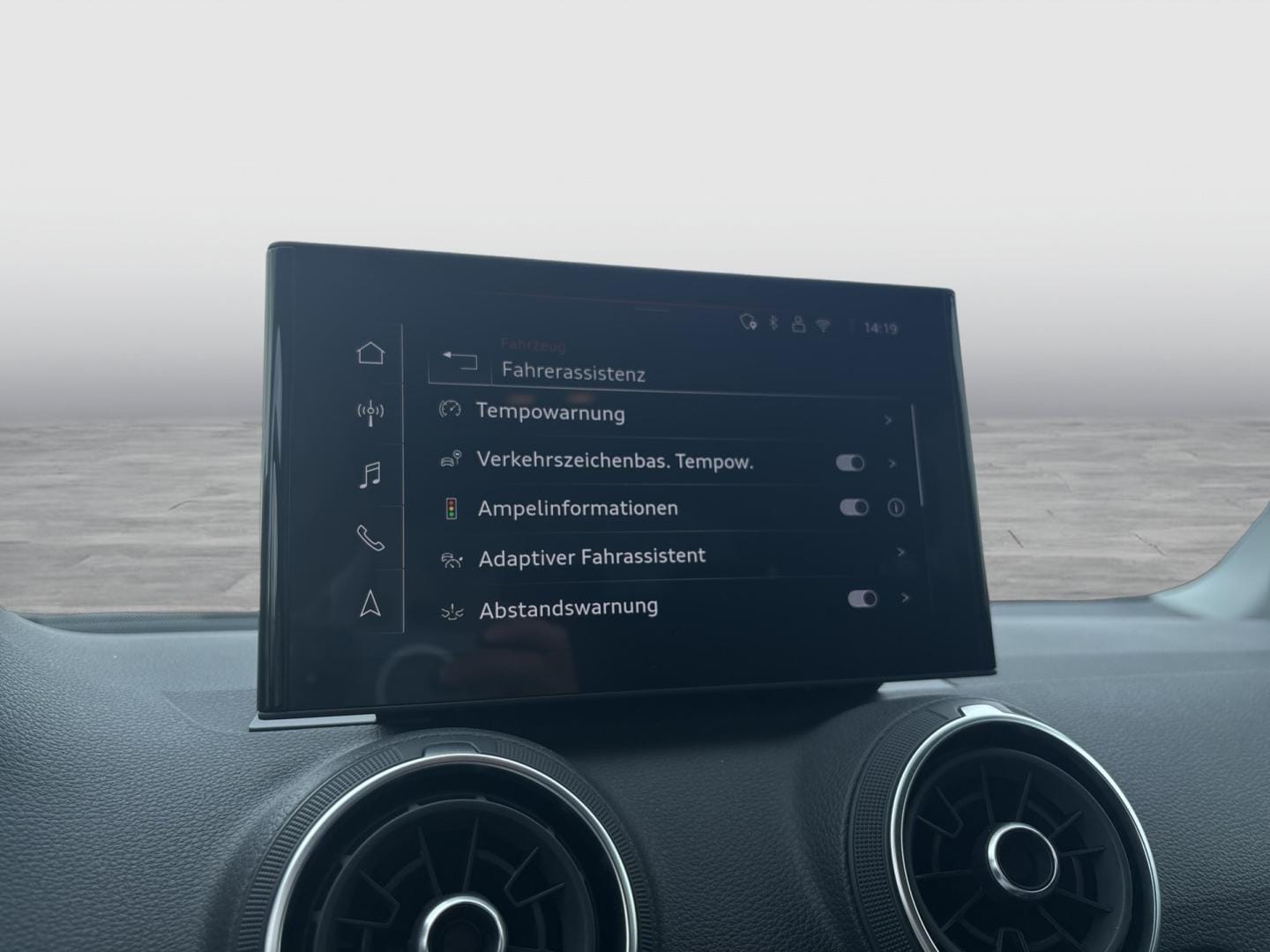 Bild über Audi Q2 advanced 35 TFSI S tronic - für weitere Informationen kontaktieren Sie den Audi Partner