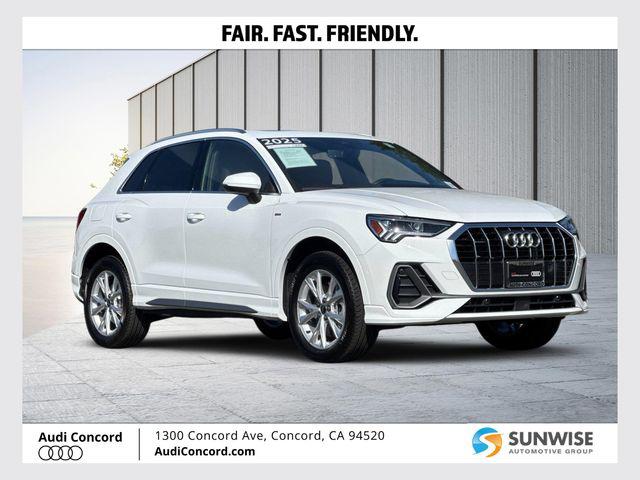2025 Audi Q3 45 TFSI S Line Premium quattro's photo