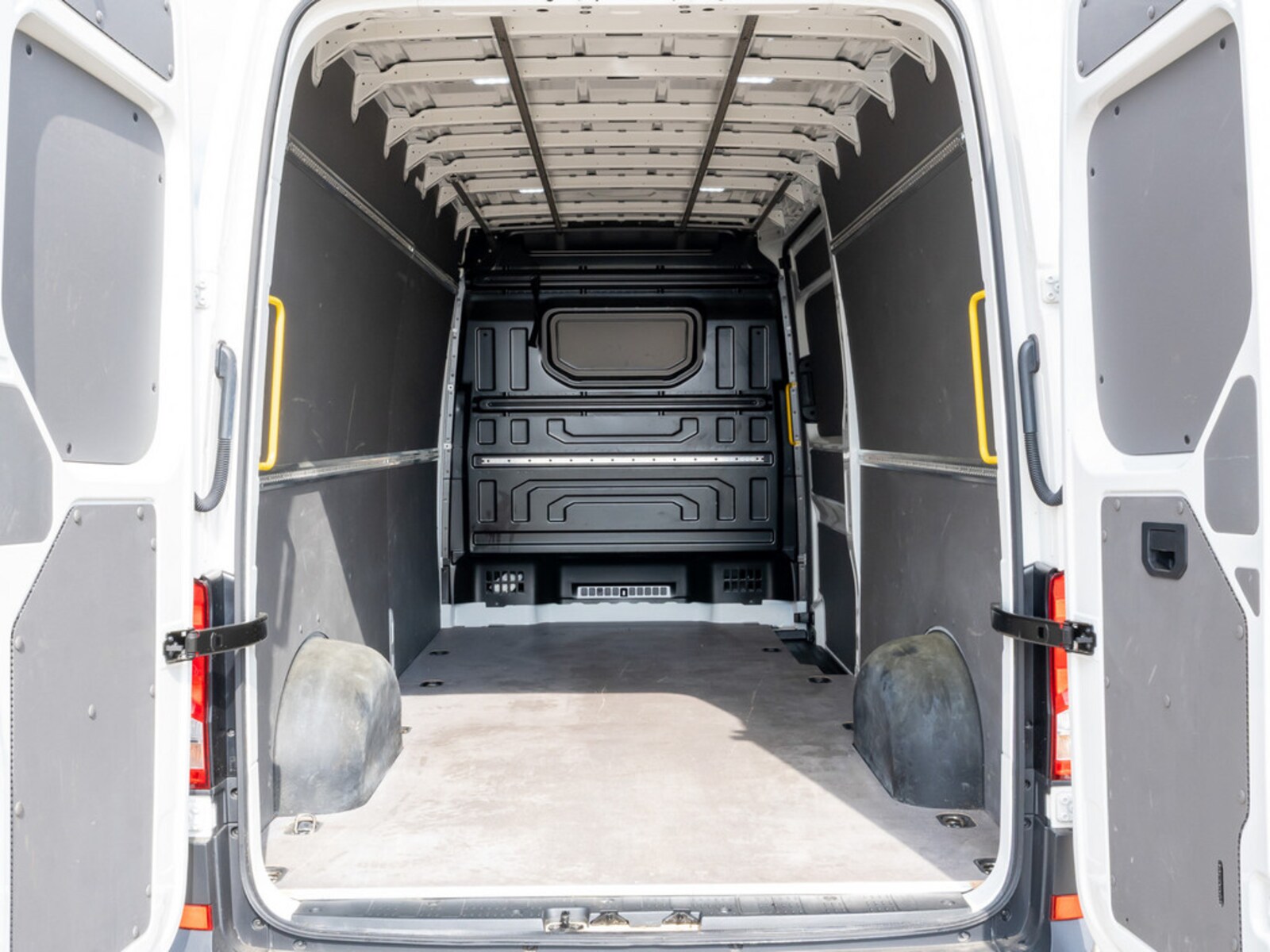 Volkswagen Crafter Kasten langer Radstand – Bild 23