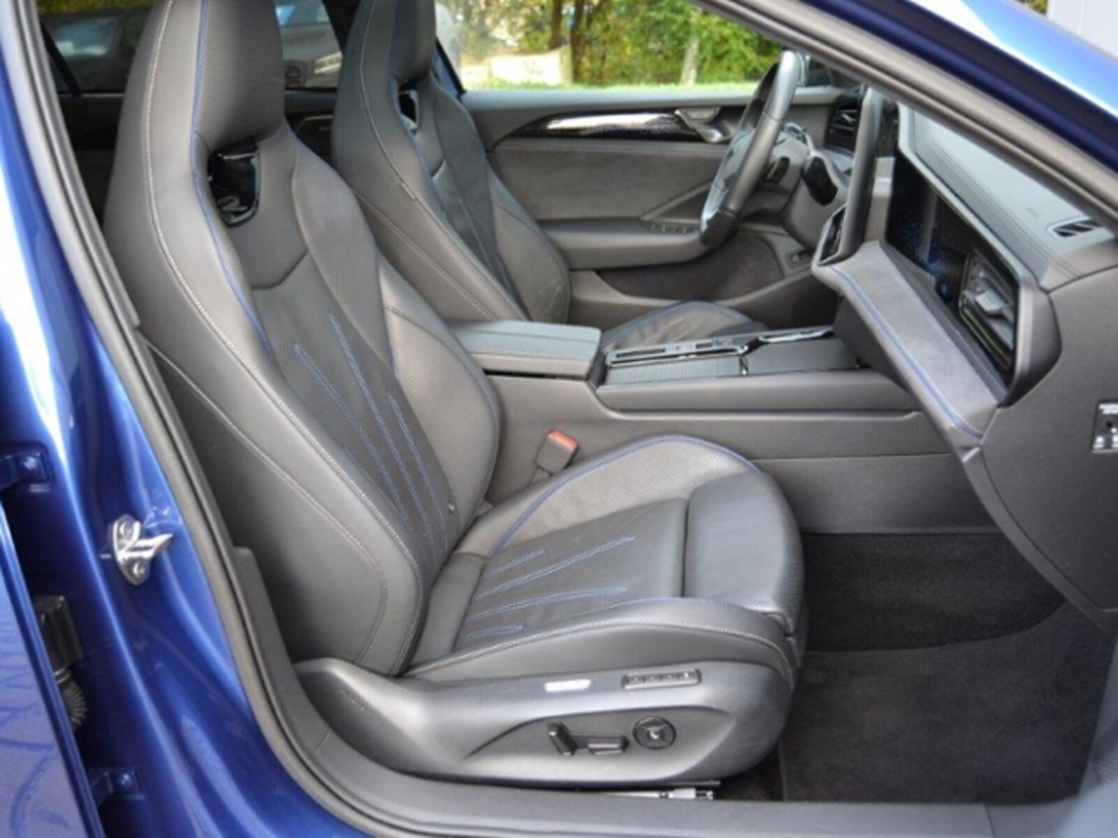 Volkswagen Passat – Bild 4