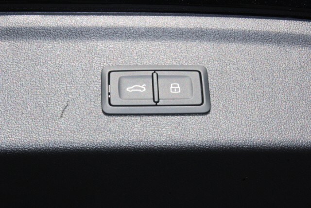 Image about Audi RS 3 Sportback TFSI quattro S tronic