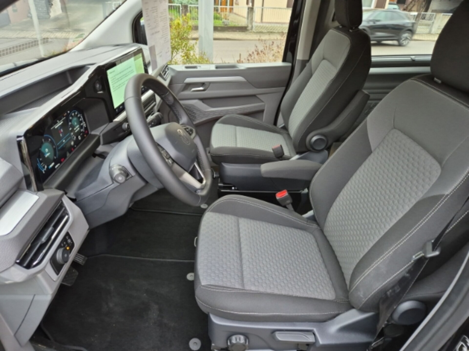 Volkswagen Caravelle Life