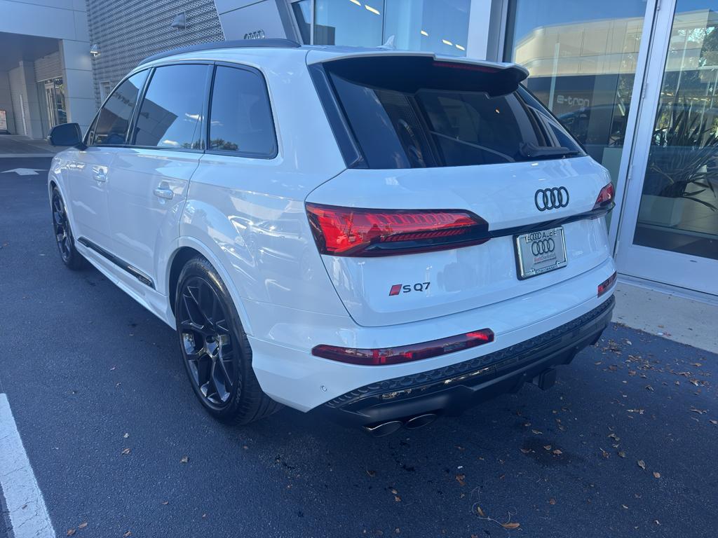 2026 Audi SQ7 Premium Plus - Photo 6