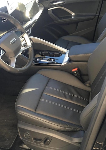 2025 Audi Q5 Premium - Photo 10