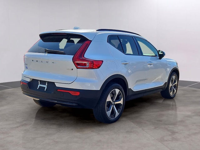 2024 Volvo XC40