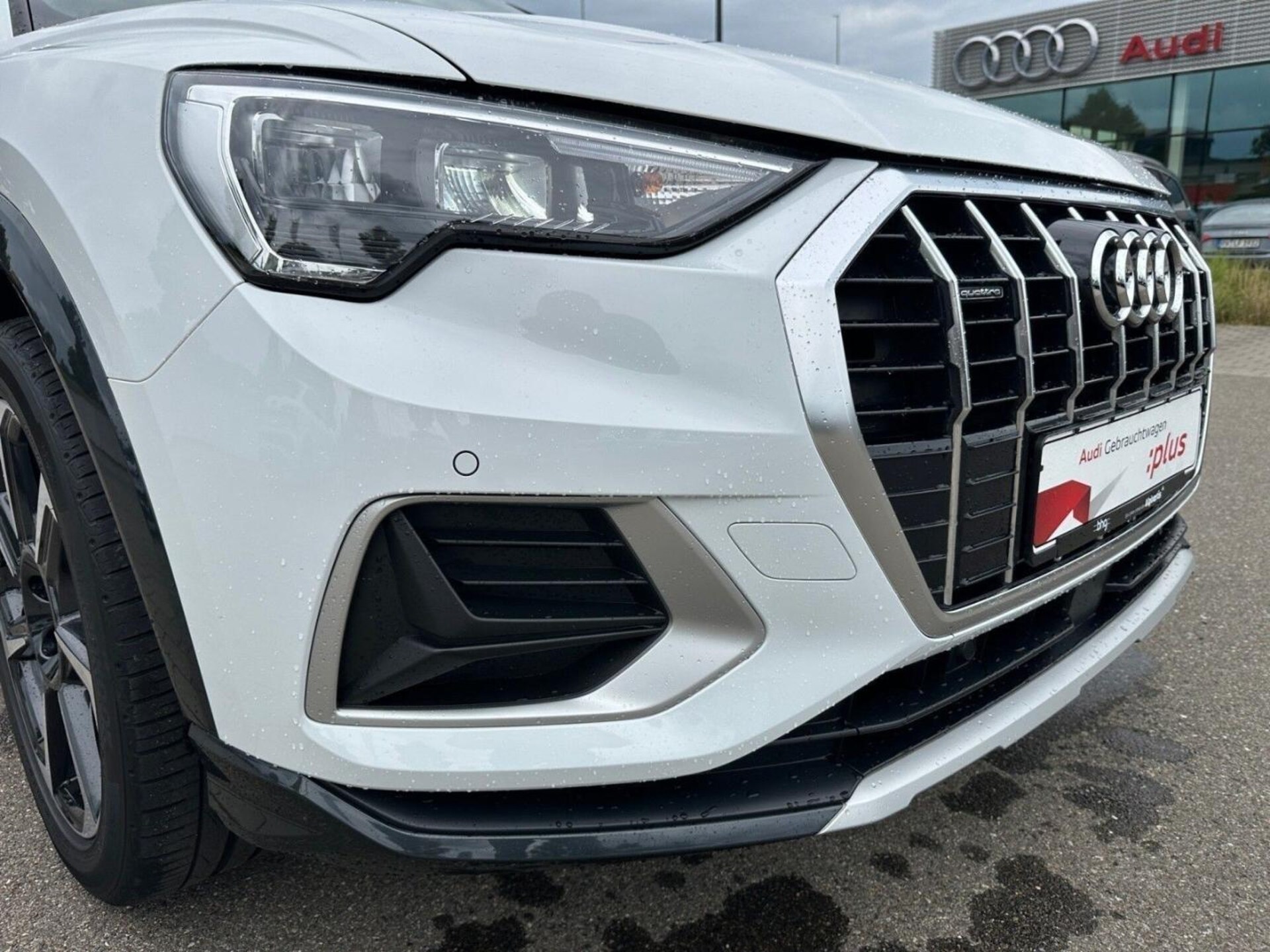 Audi Q3 SUV advanced