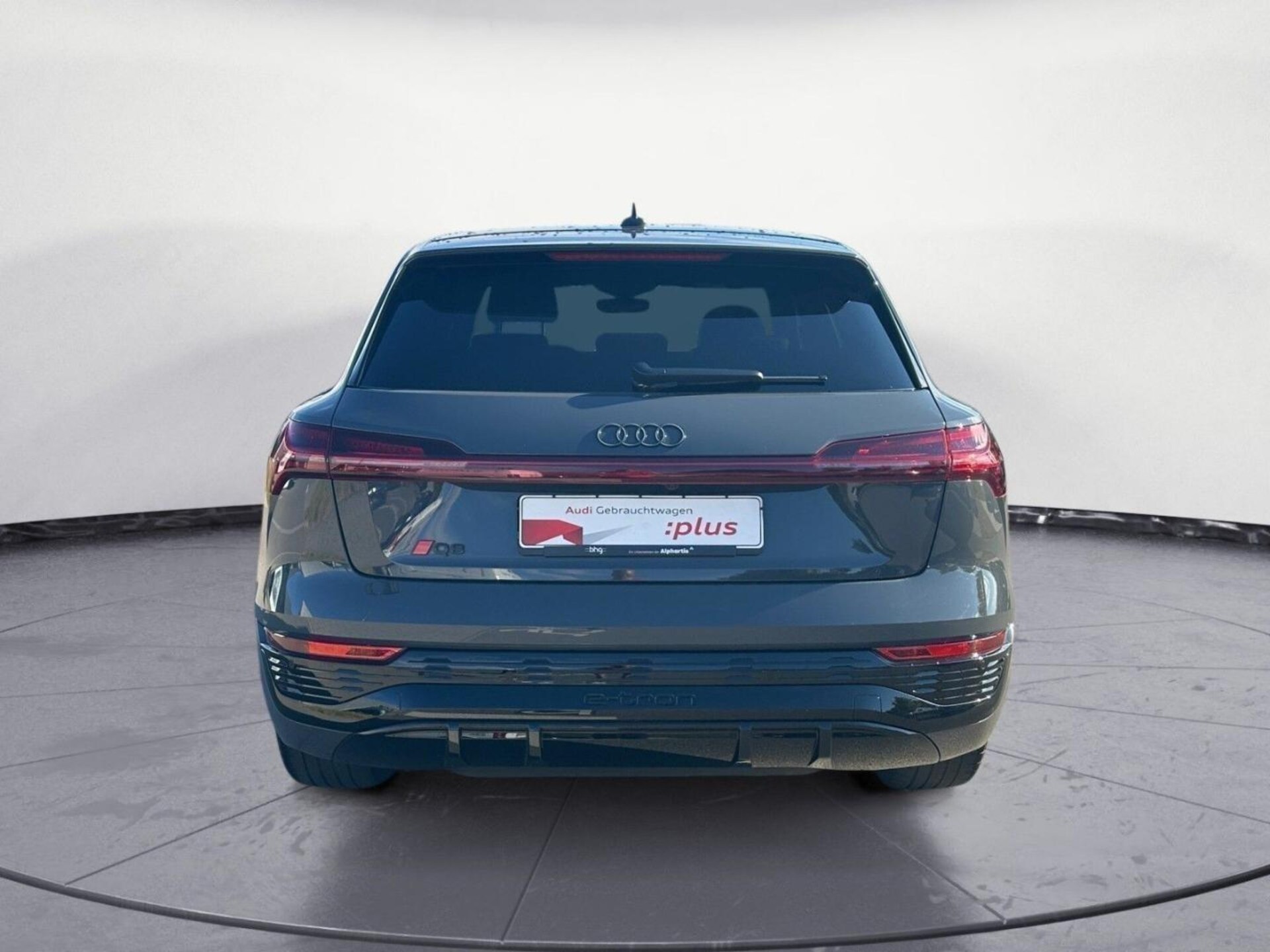 Audi Q8 e-tron S line