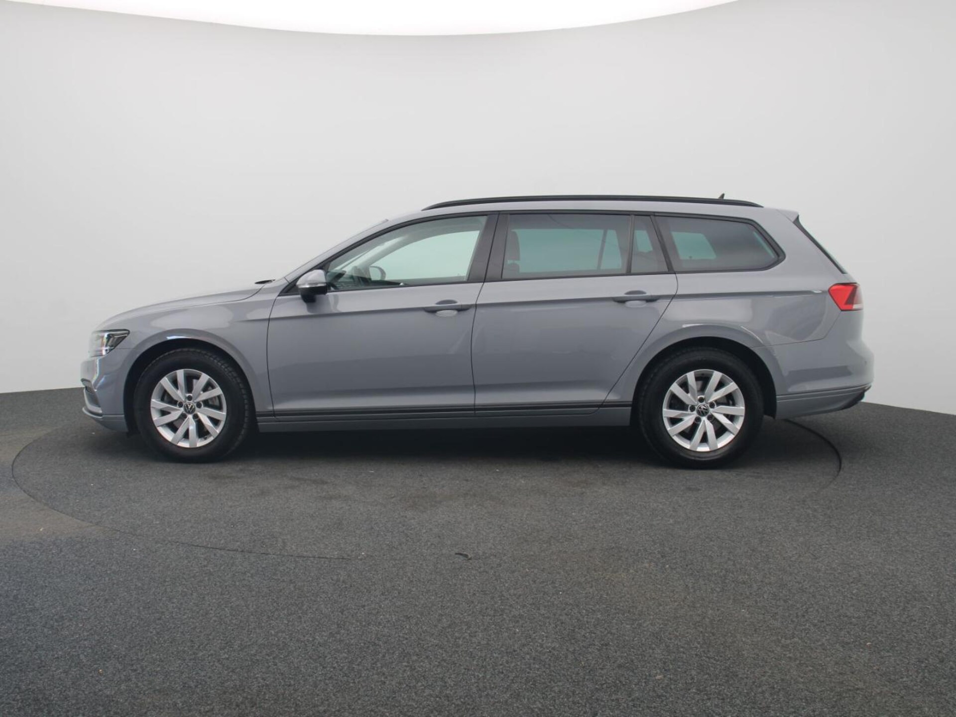 Volkswagen Passat Variant Basis-Modell