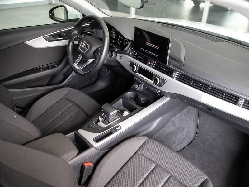 Immagine di Audi A4 Avant Business Advanced 30 TDI 100 kW (136 PS) S tronic - Vista: for more details contact your dealer