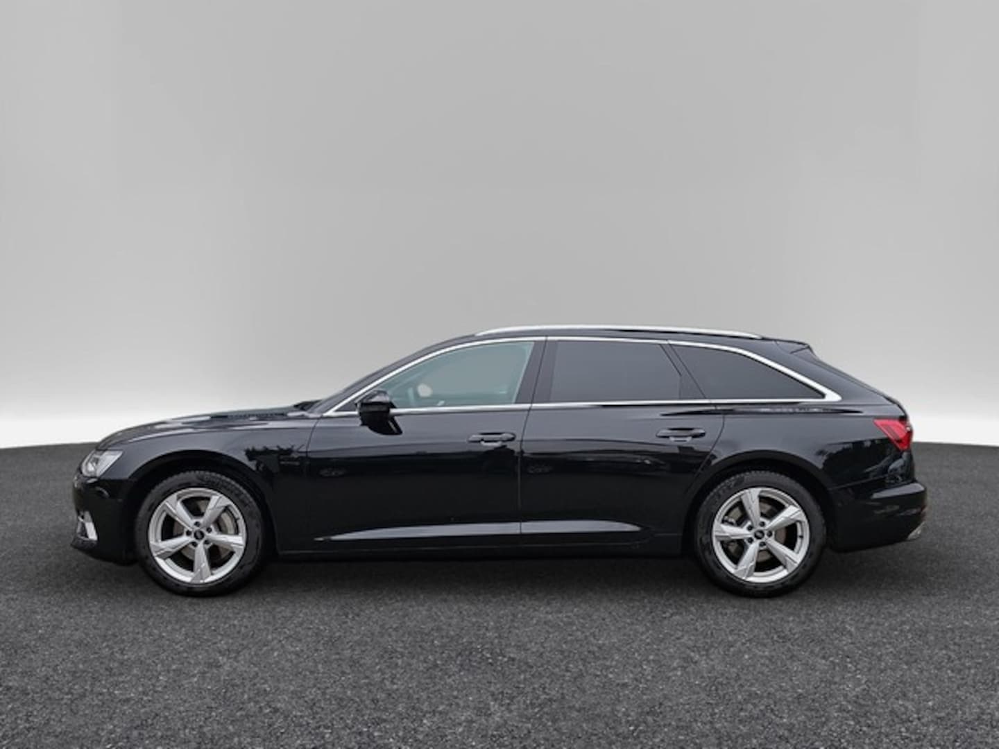 Bild über Audi A6 Avant advanced 45 TDI quattro S tronic - für weitere Informationen kontaktieren Sie den Audi Partner