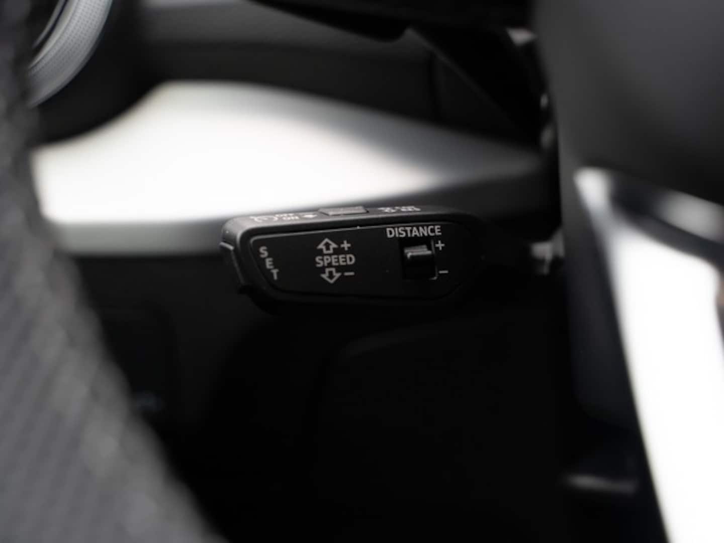 Bild über Audi Q2 S line 35 TFSI S tronic - für weitere Informationen kontaktieren Sie den Audi Partner