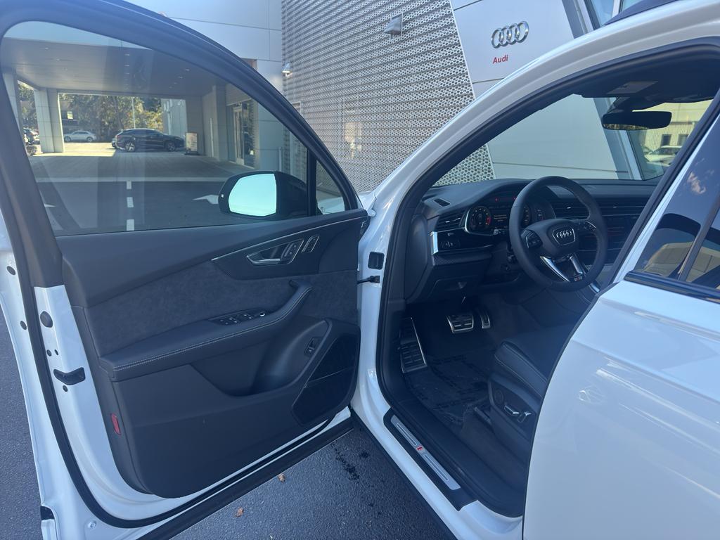 2026 Audi SQ7 Premium Plus - Photo 7
