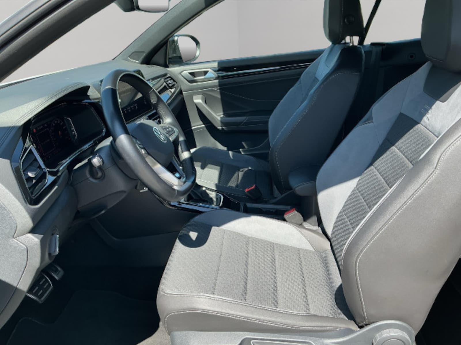 Volkswagen T-Roc Cabriolet – Bild 11