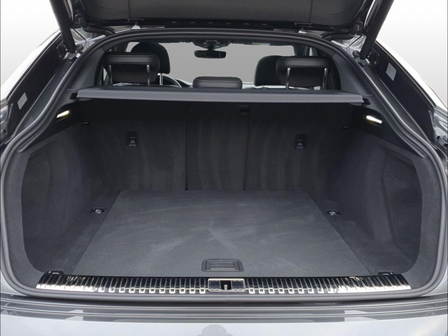 Image about Audi e-tron Sportback S line 55 quattro 300,00 kW