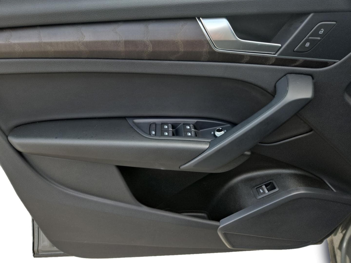 Bild über Audi Q5 40 TDI quattro S tronic - für weitere Informationen kontaktieren Sie den Audi Partner