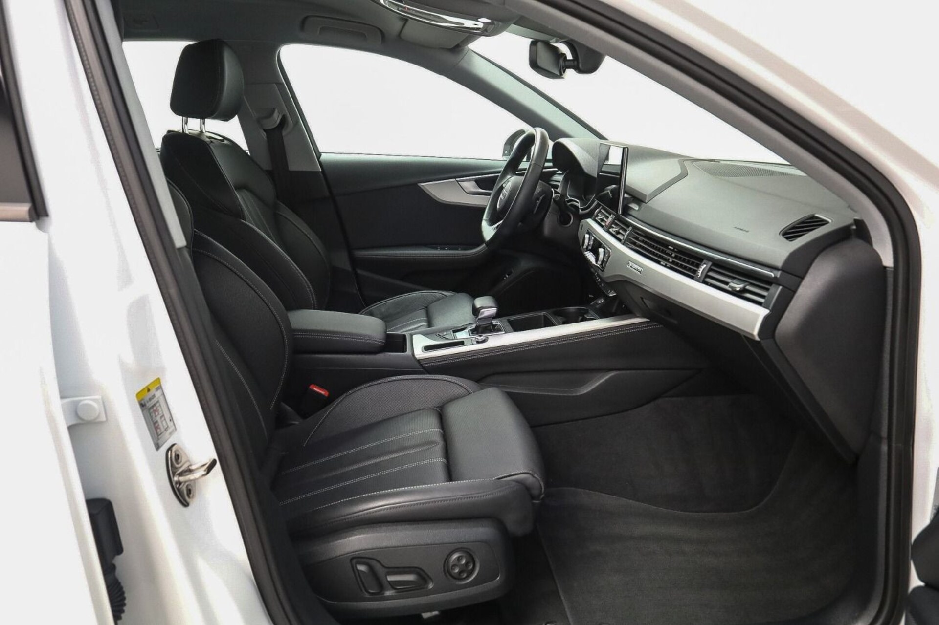 Audi A4 Avant S line