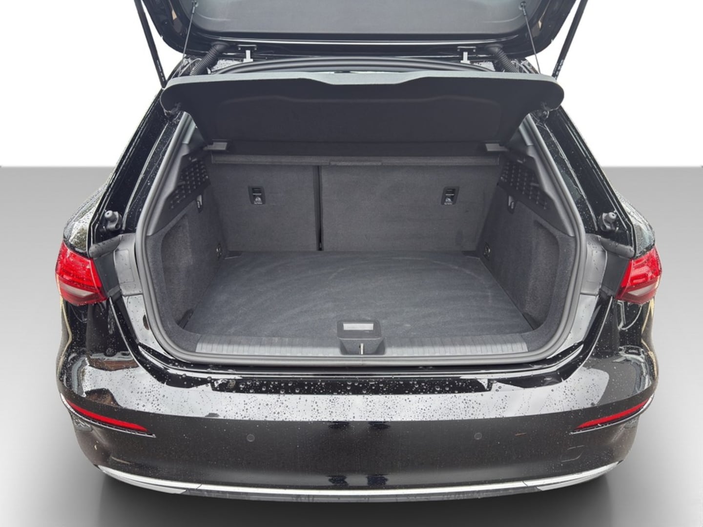 Bild über Audi A3 Sportback advanced 30 TDI Schaltgetriebe - für weitere Informationen kontaktieren Sie den Audi Partner