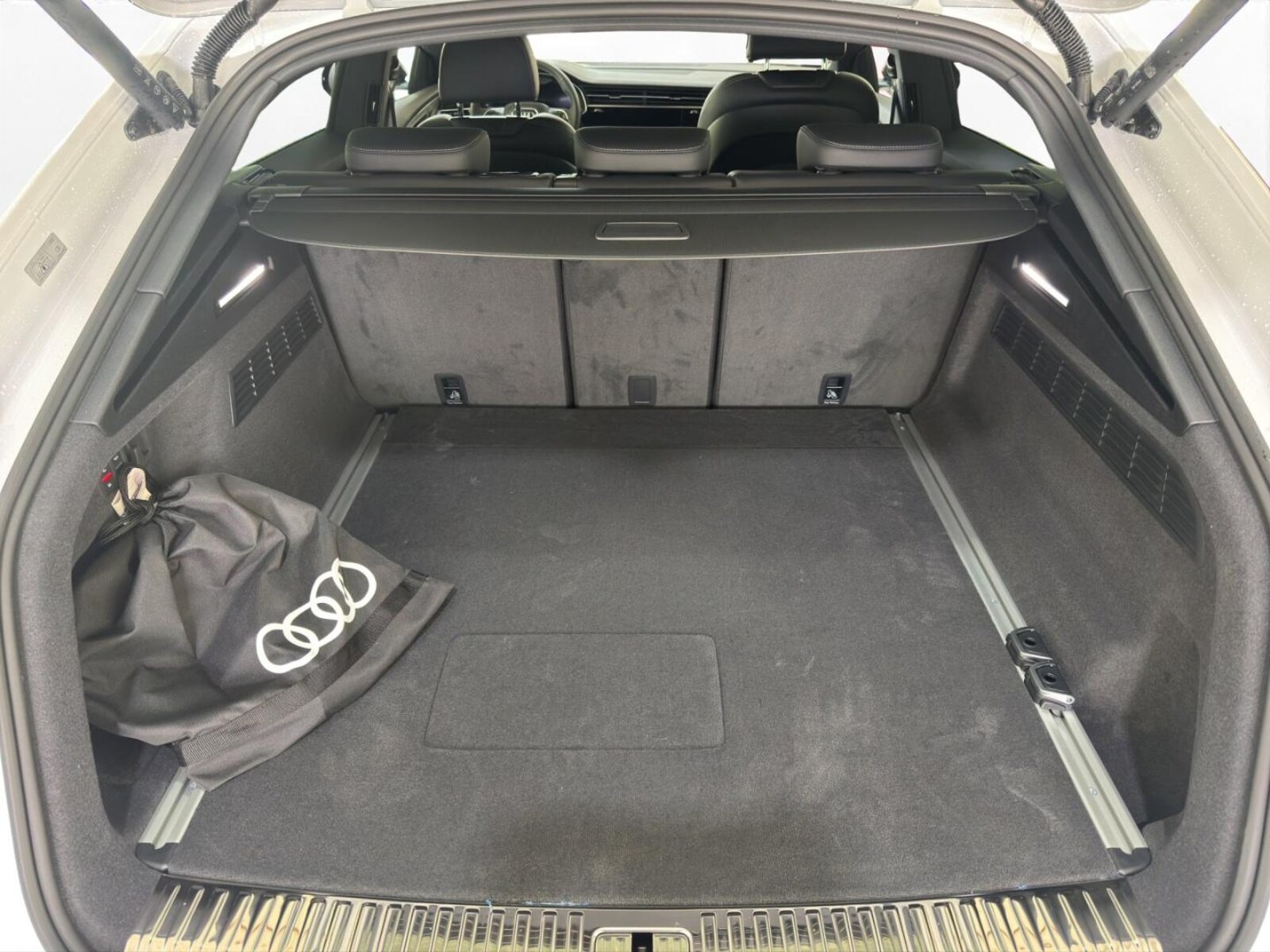 Audi Q8 – Bild 15