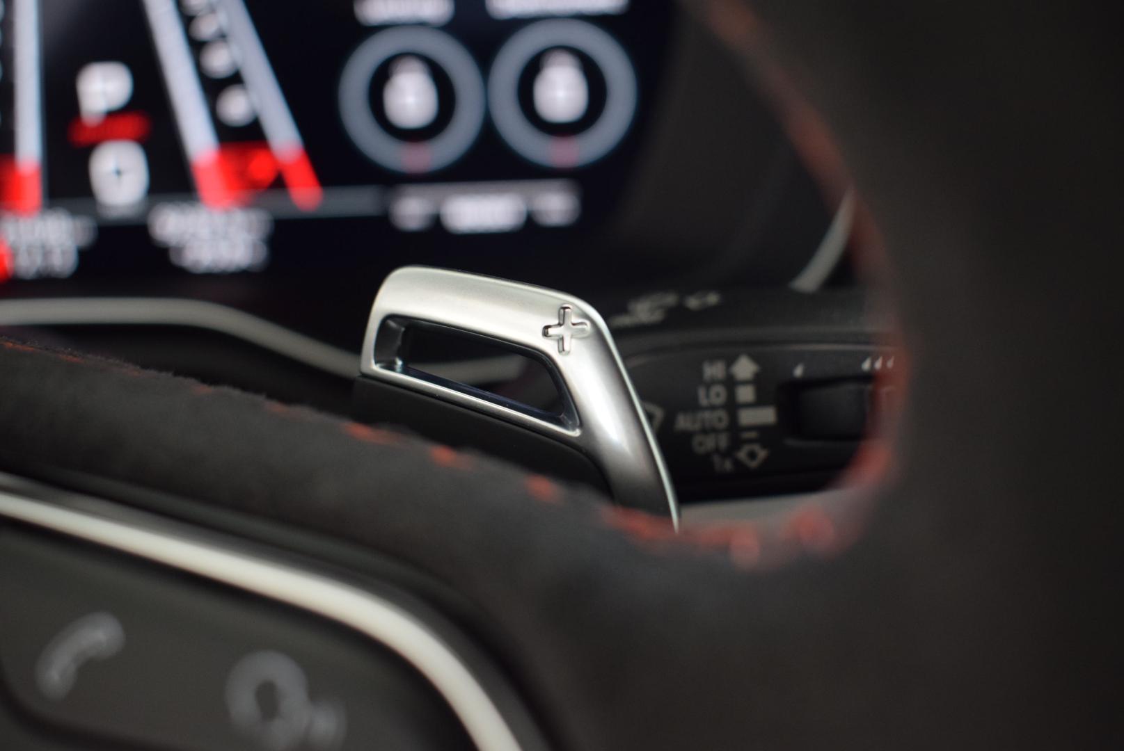 Image about Audi RS 4 Avant TFSI quattro tiptronic