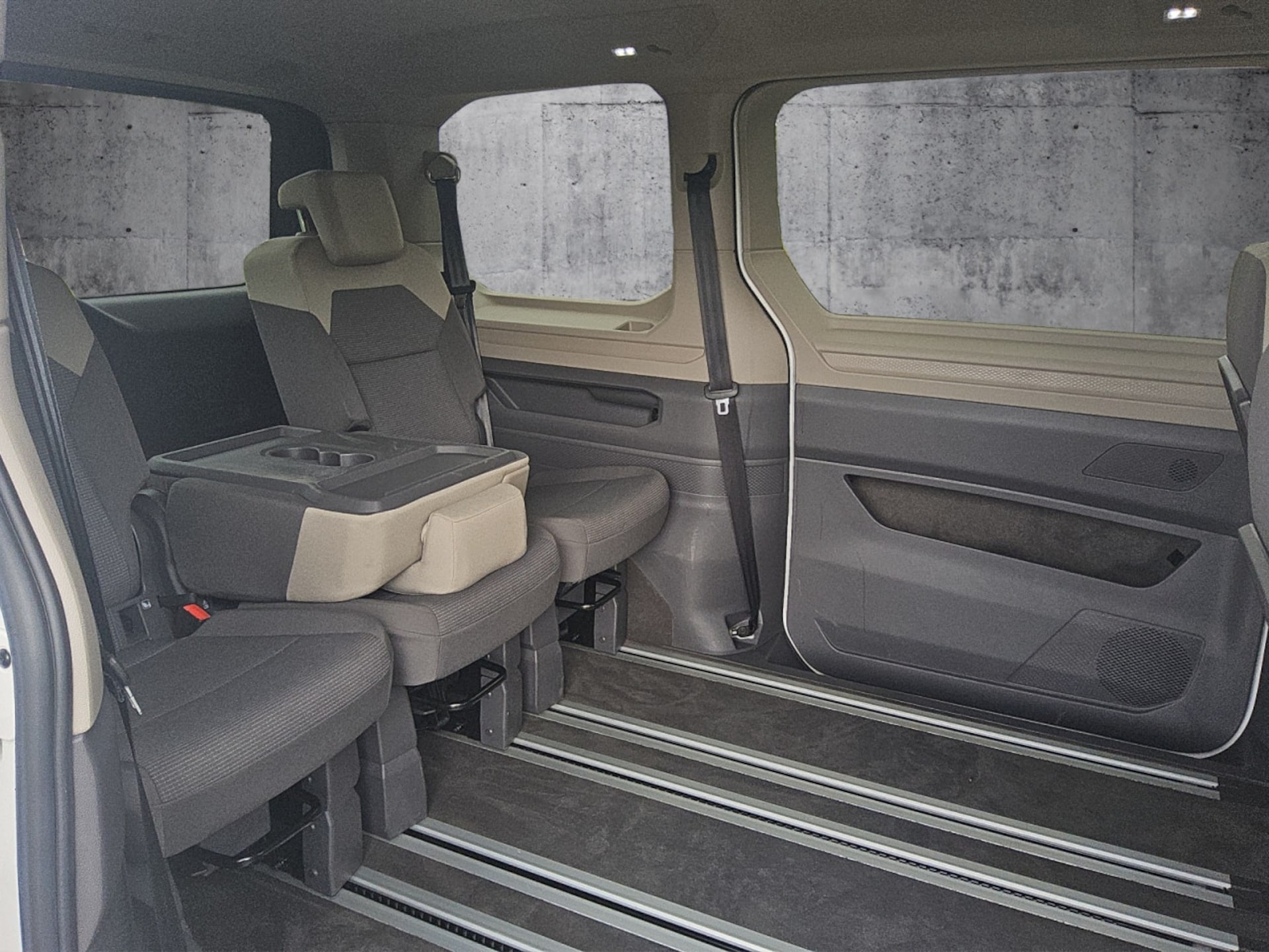 Volkswagen Multivan Basis-Modell