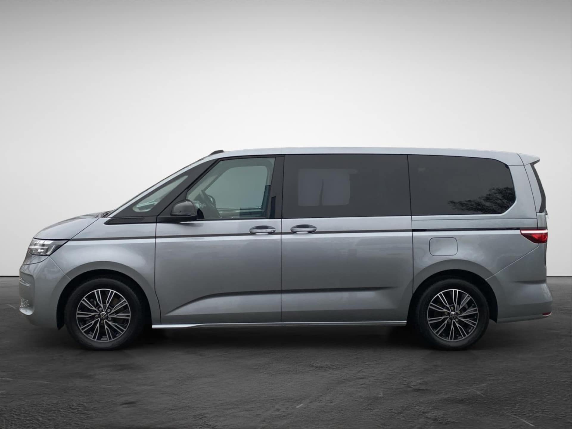 Volkswagen Multivan Langversion Basis-Modell