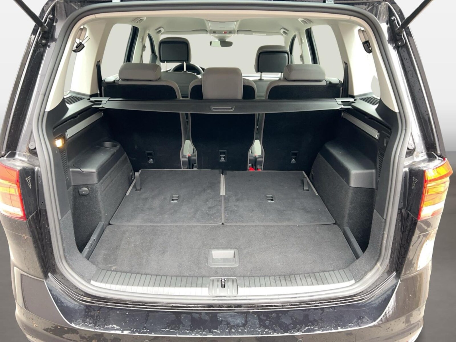 Volkswagen Touran – Bild 12