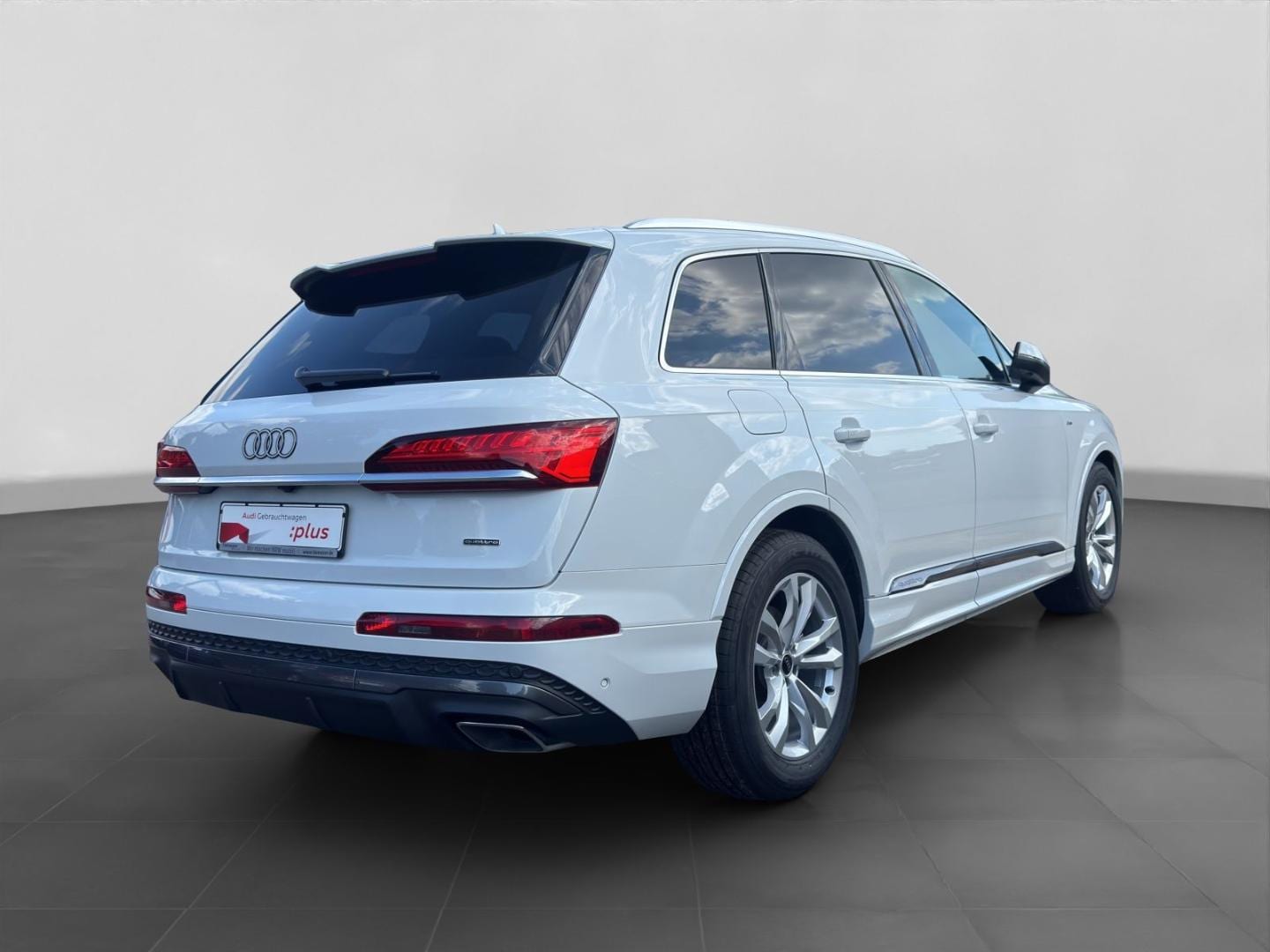 Bild über Audi Q7 SUV TDI quattro 170 kW tiptronic - für weitere Informationen kontaktieren Sie den Audi Partner